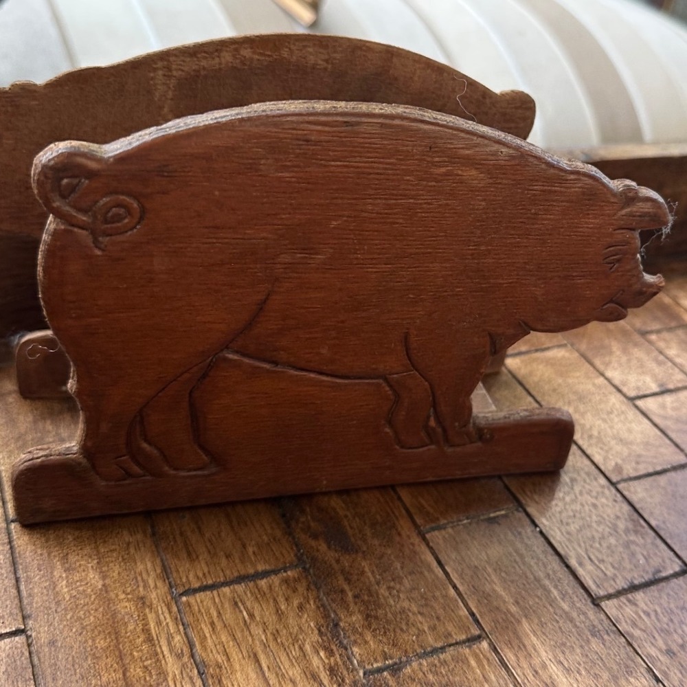 Vintage Wooden Pig Napkin Holder Hand Carved Farmhouse Country Kitchen Decor GUC